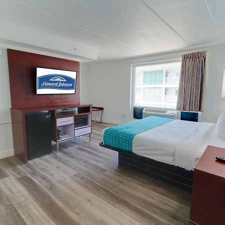Howard Johnson By Wyndham Virginia Beach At The Beach Екстериор снимка